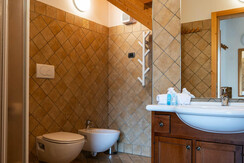 20240603_salim_AR903004-bagno app 2 20240603_salim_AR903004-bagno app 2