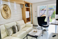 FAE0D36D-EABC-4634-828A-AF84F12809F3