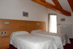 3. Camera matrimoniale/doppia 3. Camera matrimoniale/doppia