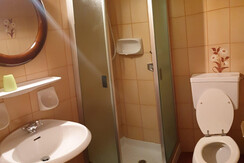 3C76AD1A-18B2-49BC-A507-DECA68909265