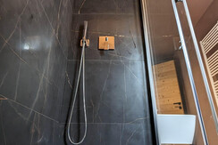 PXL_20231028_142137351