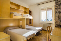 camera 2 secondo piano