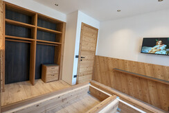 PXL_20231028_133927811.MP~2