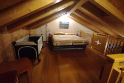Soppalco con divano letto (1)
