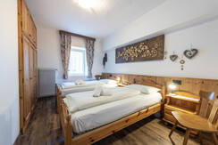 Angenehme 3-Zimmer Wohnung mit drei Bädern Angenehme 3-Zimmer Wohnung mit drei Bädern