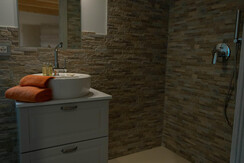 bagno app. 3 (1 of 1)