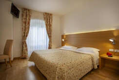 Hot_Romanda2022_01_bassa