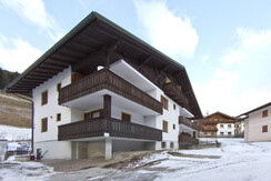 CasaMau Studio Esterno neve1