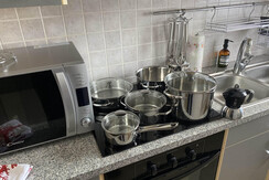 servizio_lagostina__piatti_bicchieri_e_posate