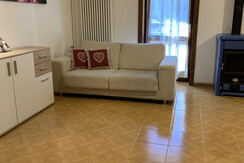 EAF30D70-078C-4F2B-B9E8-F3272B46783B