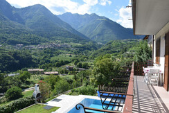 app.1 balcone montagna
