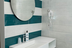 HOTEL TORBOLE-90 HOTEL TORBOLE-90