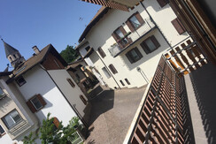 4AB6A6FE-47A7-45C5-84E7-54B34F898224