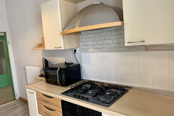 E7B7F714-1D89-4E72-8BE7-98D4D56D26FA