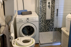 B2BA6E8D-0C3A-4BAE-8985-7583EC37D4F8