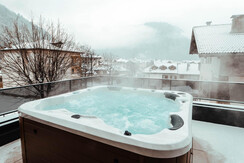 Whirlpool-Terrasse Arya Suite