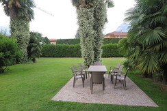 Giardino con angolo relax