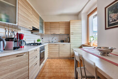 Cucina completamente attrezzata