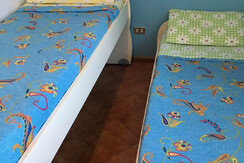 B926C4F4-329B-4752-A47A-9D11DF7083D4