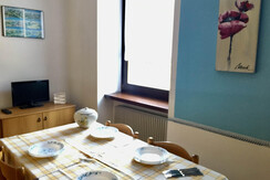 A7843E2B-4164-471F-A29C-FFA209793835