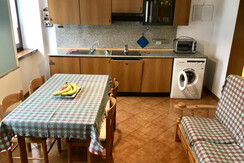 E8171C3F-4F7B-4D0E-9E05-55AD376A5B72