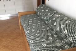 1C3DFBA3-10F5-43ED-8F27-E0CE4E1B9810