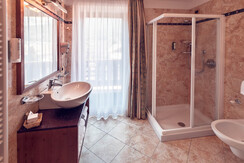 22 - Camera Dolomiti Bagno 2 22 - Camera Dolomiti Bagno 2