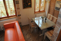 Zona giorno con stube in legno Zona giorno con stube in legno