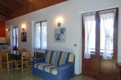 Ambra B: particolare soggiorno Ambra B: particolare soggiorno