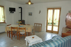 Soggiorno con uscita sul balcone Soggiorno con uscita sul balcone