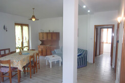 L' ampio soggiorno dell' appartamento Piva 1 L' ampio soggiorno dell' appartamento Piva 1