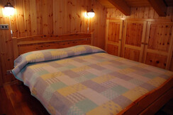 Wohn.Pippi 6/B: Schlafzimmer in Mansardenetage Wohn.Pippi 6/B: Schlafzimmer in Mansardenetage