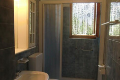 App Pippi 6/B - bagno con doccia App Pippi 6/B - bagno con doccia
