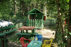 Parcogiochi con casetta Amicizia Parcogiochi con casetta Amicizia