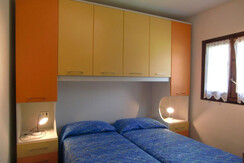 Bungalow Camilla: stanza con 2 letti singoli Bungalow Camilla: stanza con 2 letti singoli