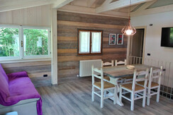 Soggiorno con tavolo pranzo Soggiorno con tavolo pranzo