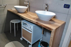 Piano lavabi in legno di noce Piano lavabi in legno di noce