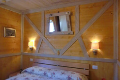 Detail der Schlafzimmer mit Ehebett Detail der Schlafzimmer mit Ehebett