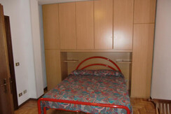 Stanza matrimoniale - vista frontale Stanza matrimoniale - vista frontale