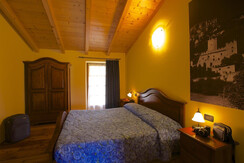 Stanza matrimoniale  mansarda Stanza matrimoniale  mansarda