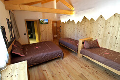 camera_matrimoniale_botton_d'oro_tv