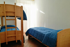 Appartamento trilocale con balcone_5p_camera tripl