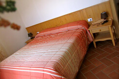 Appartamento trilocale con balcone_4p_camera matri