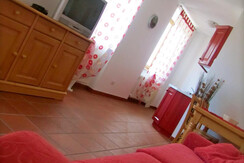 Appartamento trilocale con balcone_4p_soggiorno