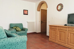 Appartamento trilocale con balcone_4p_zona giorno2