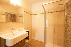 Camera 5 bagno agriturismo Linda