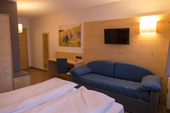 Camera 1_Panasonic_4