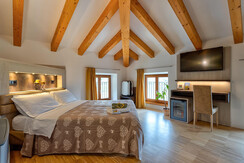 IMG_1829_30_31_32_33pmx