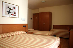 QUATTRO LETTI QUATTRO LETTI