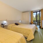  foto van Double room + 1 bed 2 pax BB 